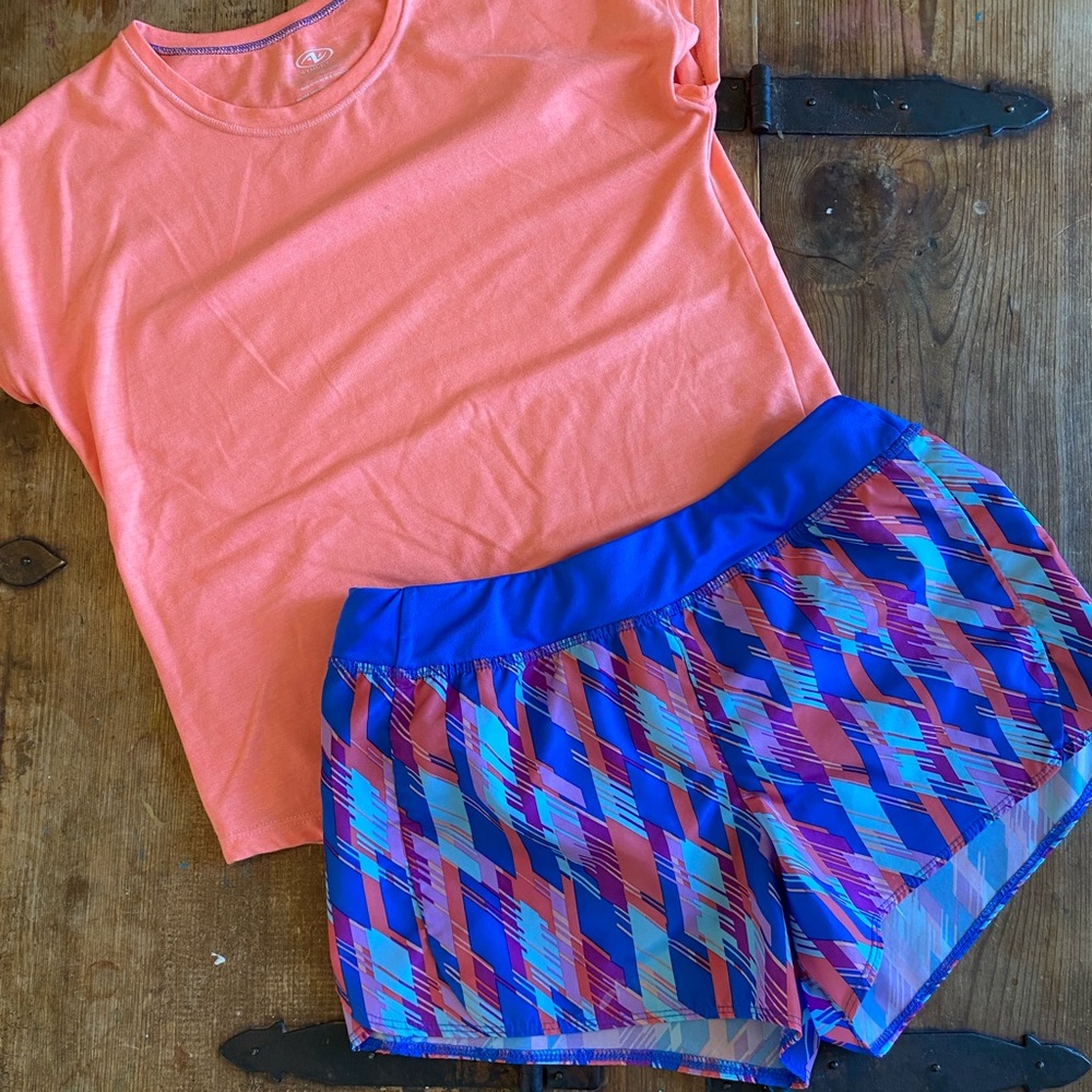 2 sets of athletic outfits 10/12